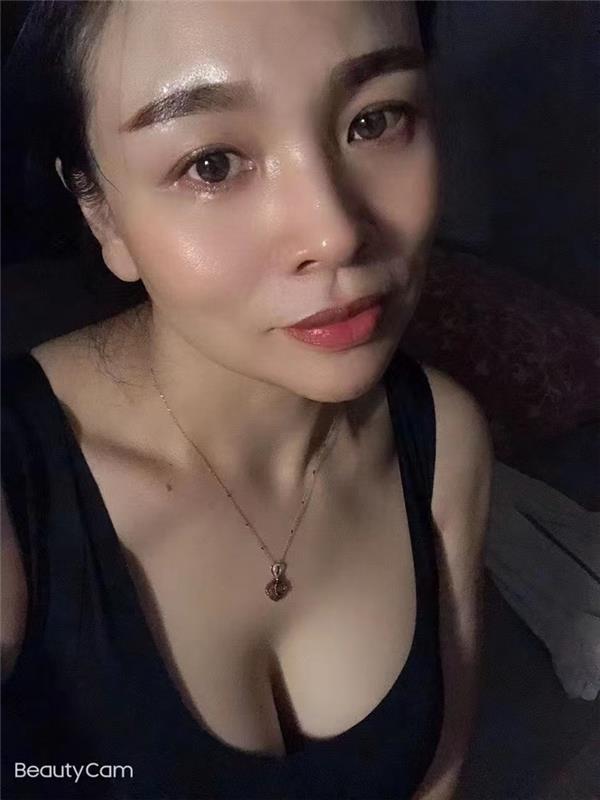 良家熟妇 身材好会照顾人