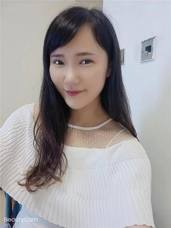 主打服务的川妹子琪琪