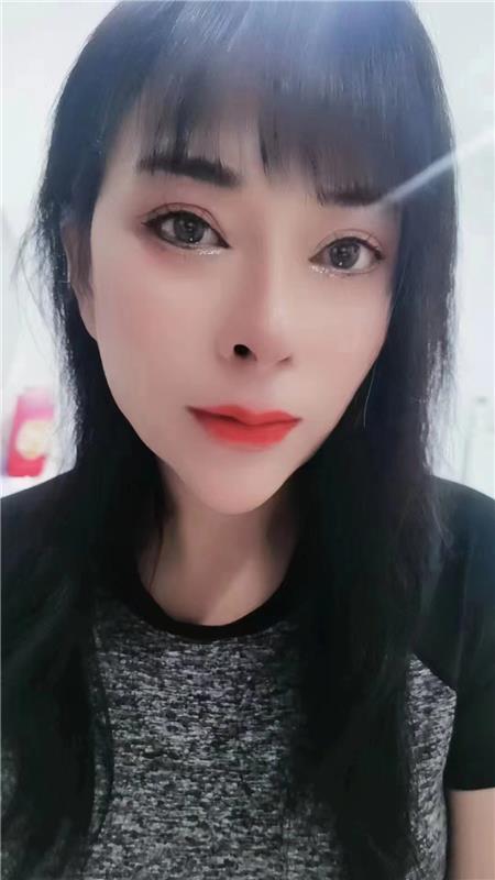 可以三通的年轻妹子